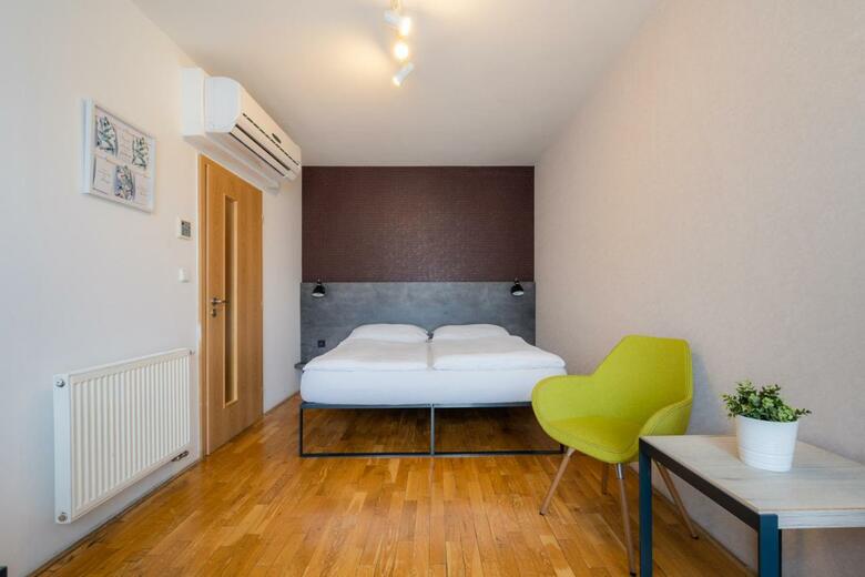 Ea Aparthotel Melantrich