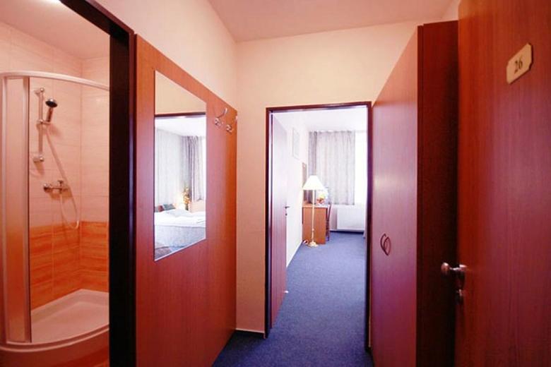 Hotel Adeba