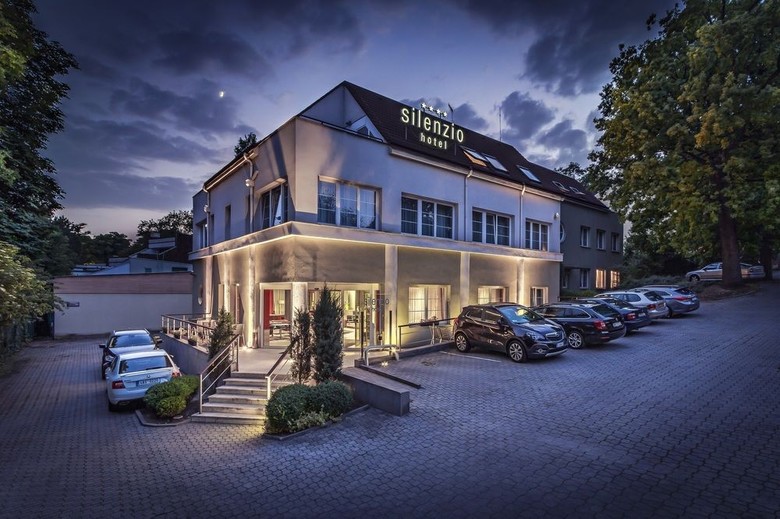 Silenzio Hotel