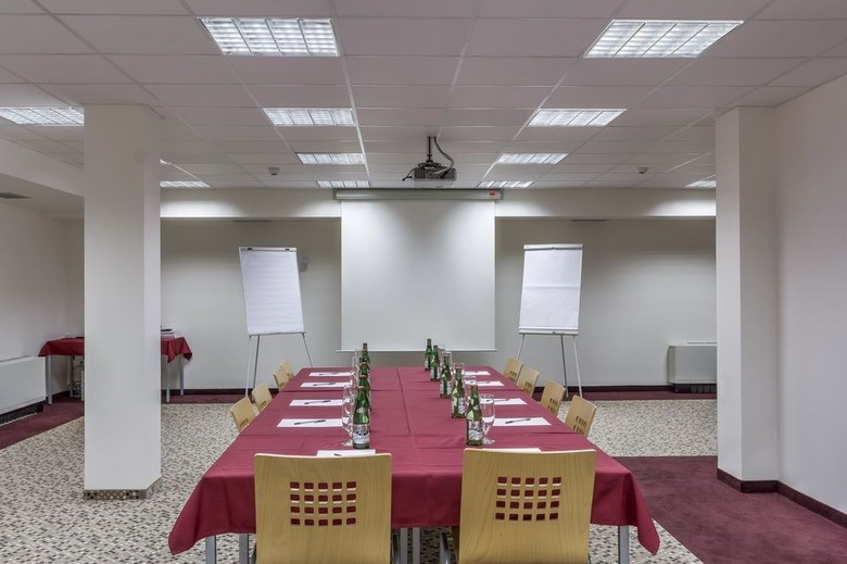 Silenzio Hotel