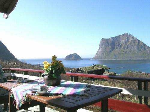 Two-bedroom Holiday Home In Leknes 2