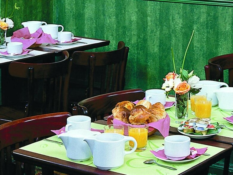 Hotel H�tel Artemisia Montmartre