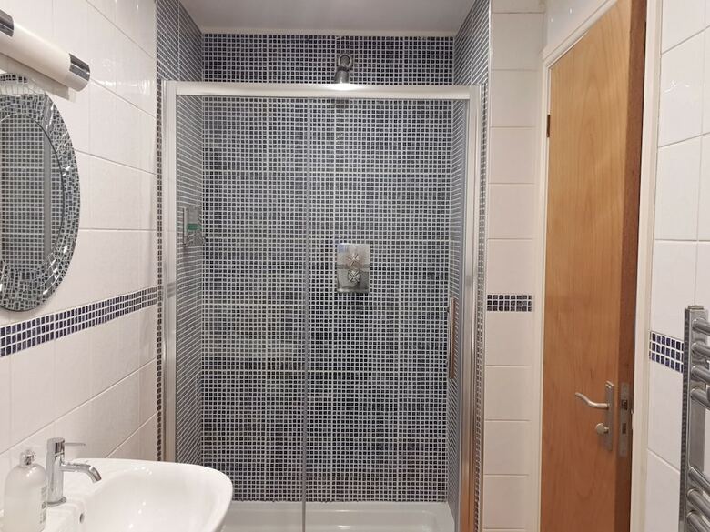 Bath Road Apartments