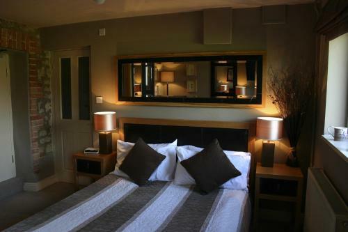 Hotel The Mole And Chicken