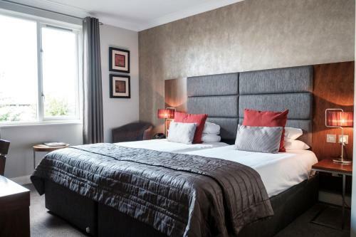 The Fox & Goose Hotel
