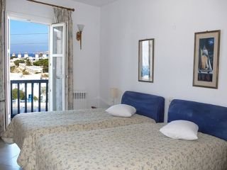 Adonis Hotel