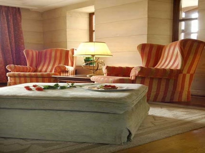 Hotel Ideon