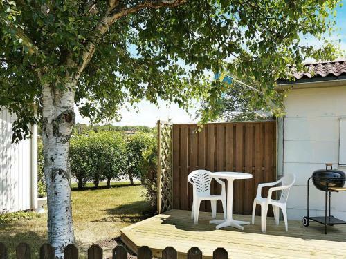Two-bedroom Holiday Home In Falkenberg 2