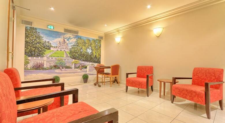 121 Paris Hotel