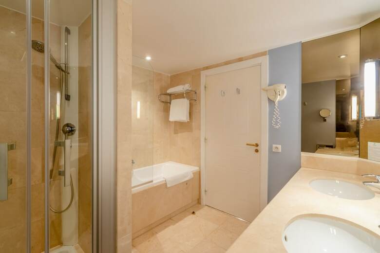 Hotel Holiday Inn Resort