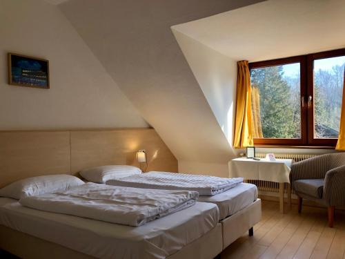 Hotel Sch�ne Aussicht