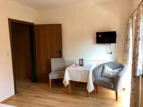 Hotel Sch�ne Aussicht