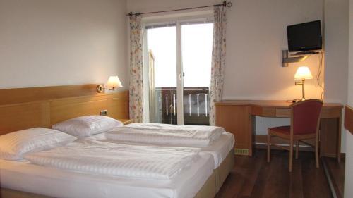 Hotel Sch�ne Aussicht