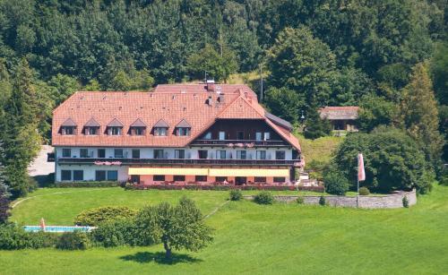 Hotel Sch�ne Aussicht