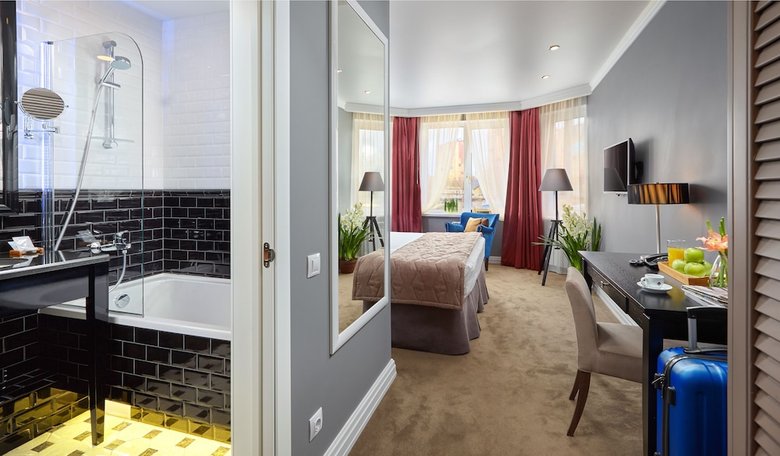 Hotel Easy Room