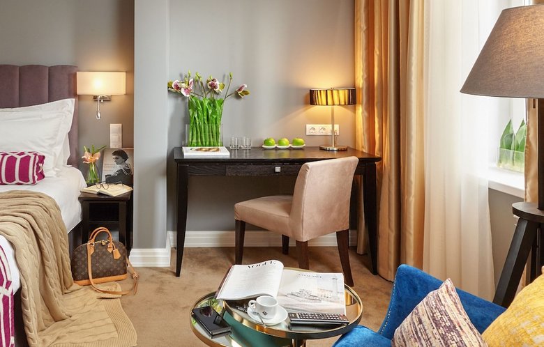 Hotel Easy Room