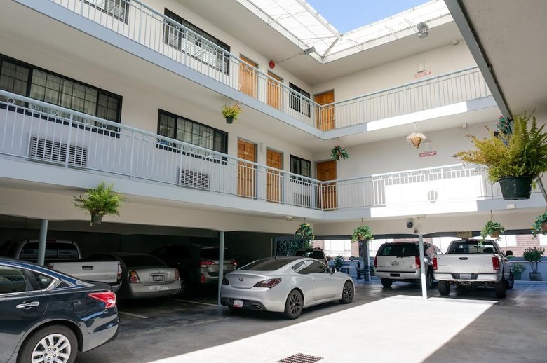 Hotel Nob Hill Motor Inn
