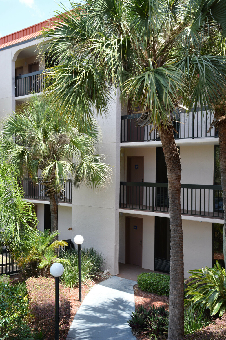 Grand Hotel Orlando At Universal Blvd