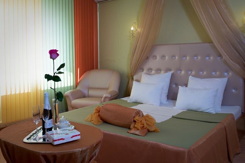 Zhuravli Park Hotel