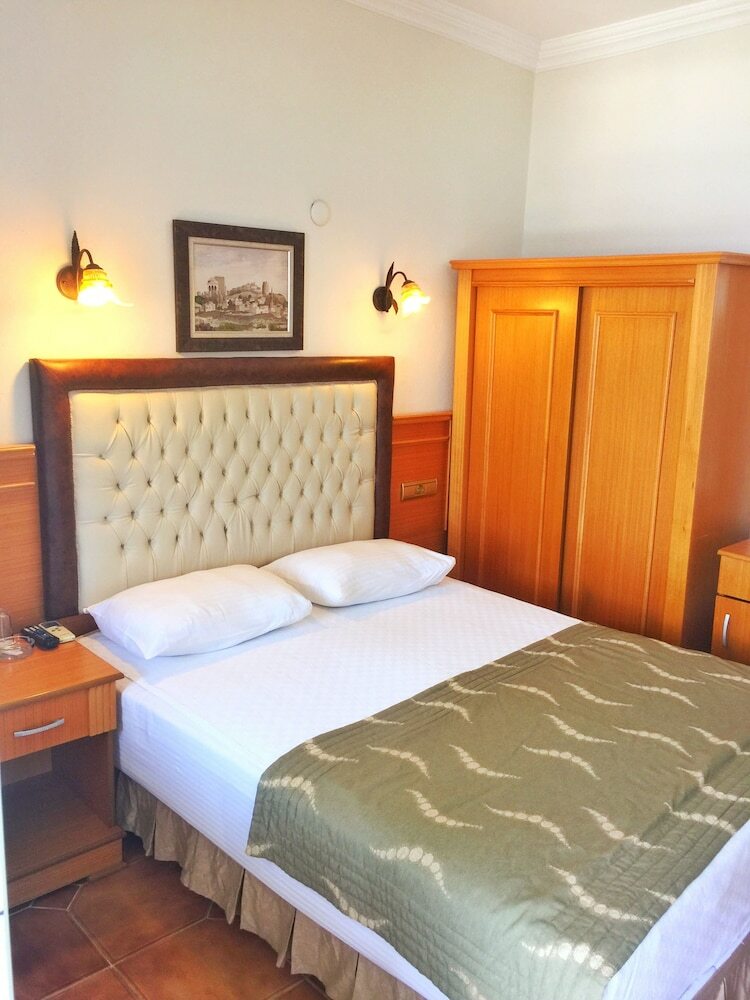 Albergue Aristo Pension