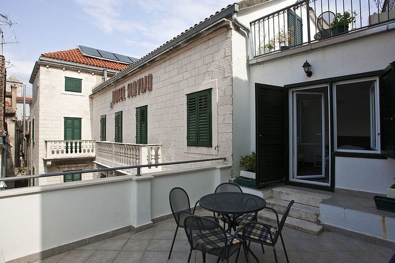 Hotel Slavija