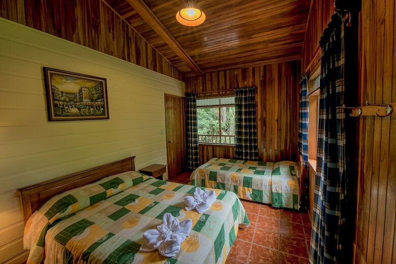 Mariposa Bed And Breakfast