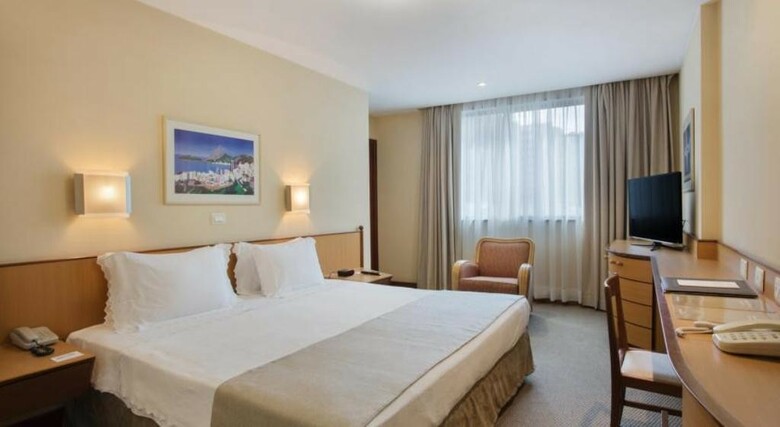 Hotel Windsor Plaza