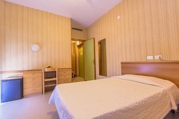 Hotel Residence Ulivi E Palme