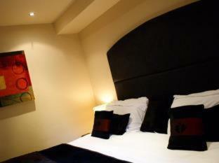 The Salisbury Hotel