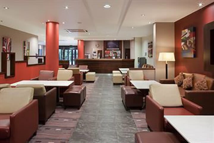 Hotel Express By Holiday Inn Dublin Airport