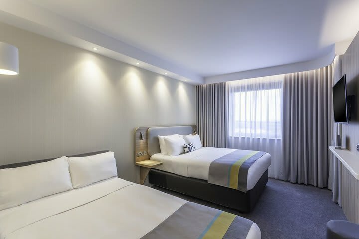 Hotel Express By Holiday Inn Dublin Airport