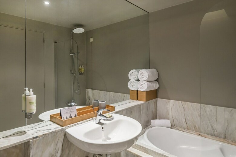 Villa C Hotel & Spa