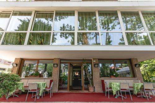 Hotel Deborah