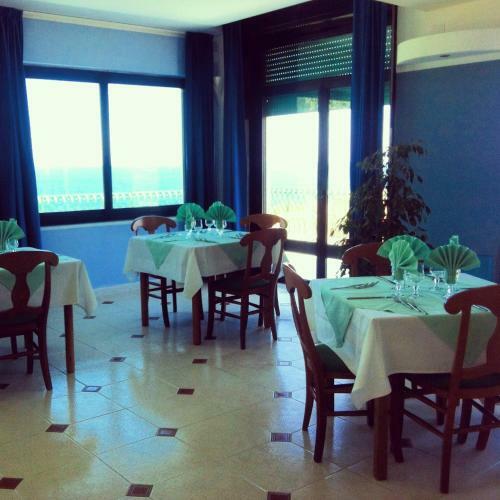 Hotel Bellevue Del Golfo