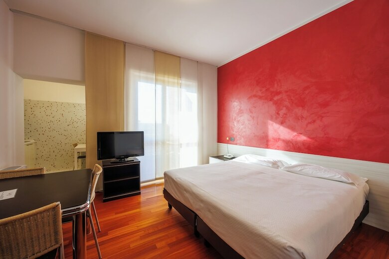 Torino Uno Residence Hotel
