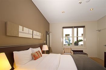 Vulcan Hotel