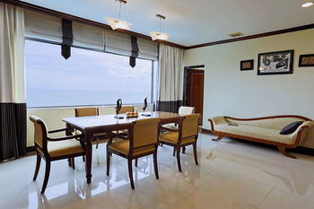 Independence Hotel