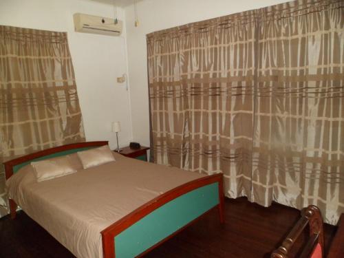 Hostal Guesthouse Amice