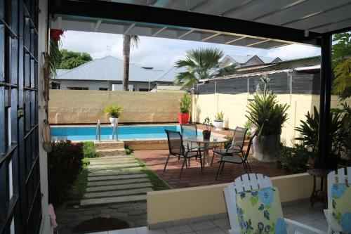Hostal Guesthouse Amice