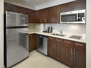 Hotel Homewood Suites By Hilton Halifax-downtown