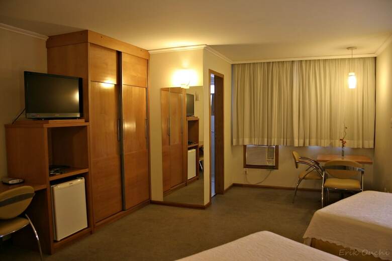 Barbur Plaza Hotel