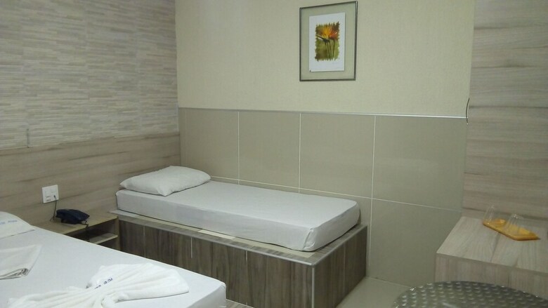 Hotel Uzi Praia