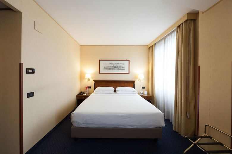 Hotel Ramada Naples