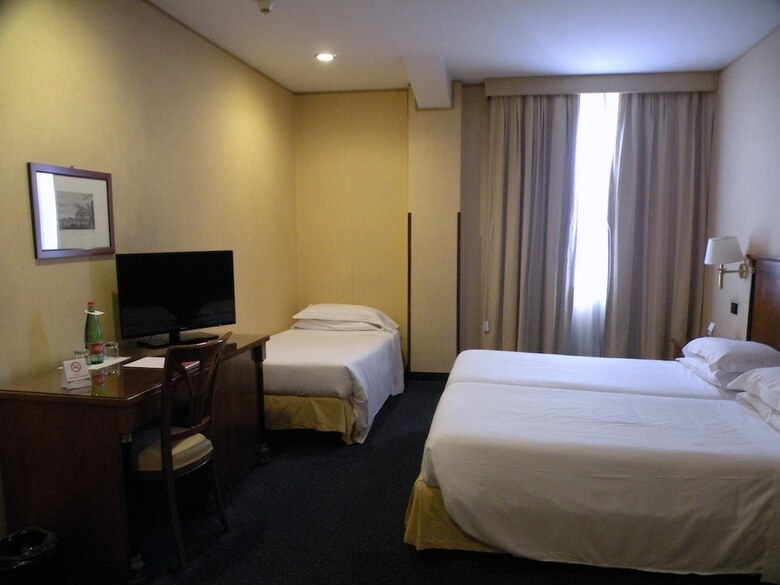 Hotel Ramada Naples