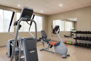 Hotel Days Inn And Suites Lindsay