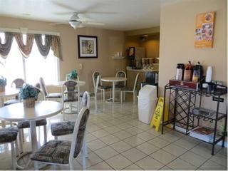 Hotel Howard Johnson Express Inn - Ceres