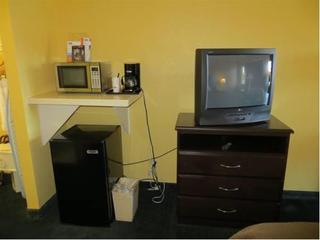 Hotel Howard Johnson Express Inn - Ceres