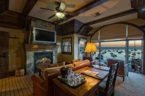 Posada West Shore Cafe And Inn