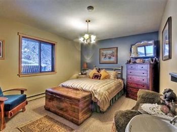 Golden Dreams B&B