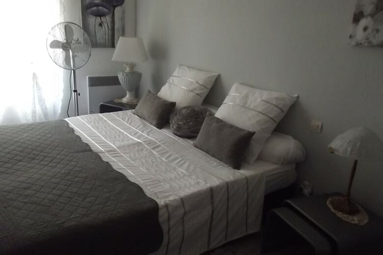 Bed & Breakfast Mas De La Coucourde